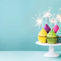 Unleash your creativity with these inspiring ideas for displaying 50 cupcakes, perfect for any celebration.