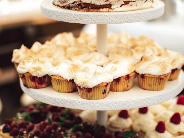 Meringue Cupcakes on Stand