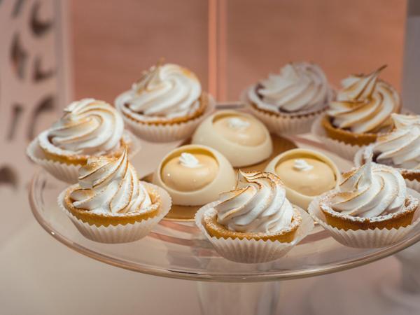 Cupcake stand wedding