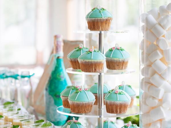 Wedding cupcake tower