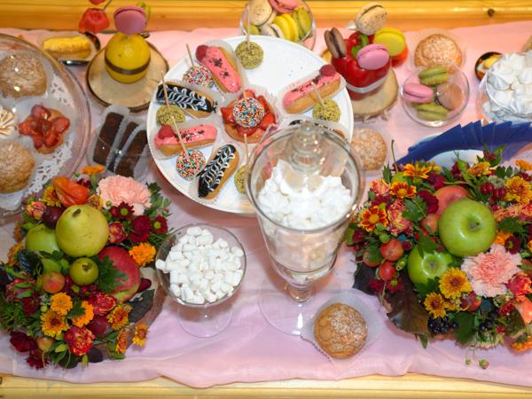 Sweet desserts and fruits