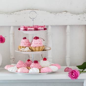 Best Metal Cupcake Stand for Weddings